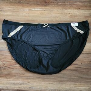 Cacique Panties Womens 30/32 Black Extra Soft Full Brief NEW